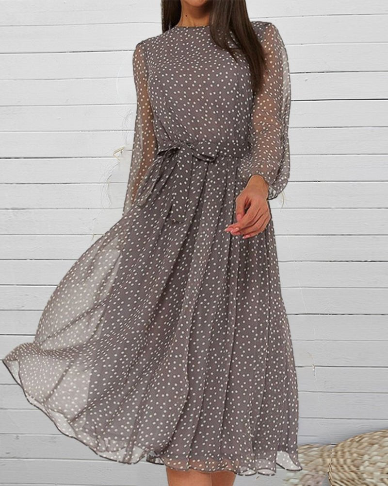 Elegancka sukienka damska w groszki z długim rękawem - Faye Front