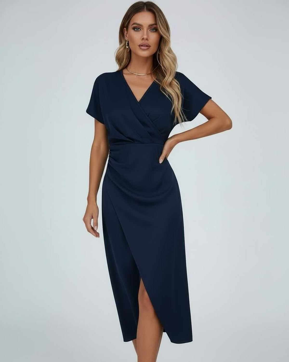 Elegancka sukienka midi kopertowa damska z rozcięciem - Cora Detail