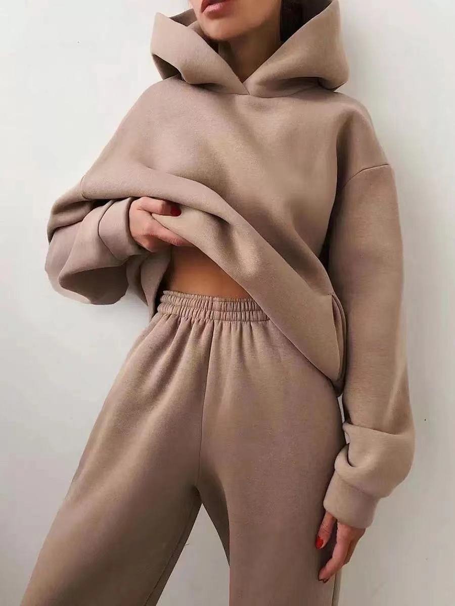 Komfortowy dresowy komplet damski oversize z kapturem - Lexi Hero